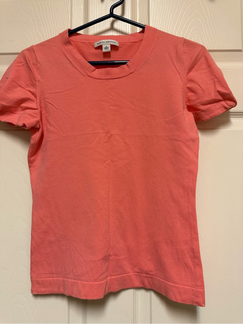 Banana Republic Coral Short Sleeve Crewneck Tee